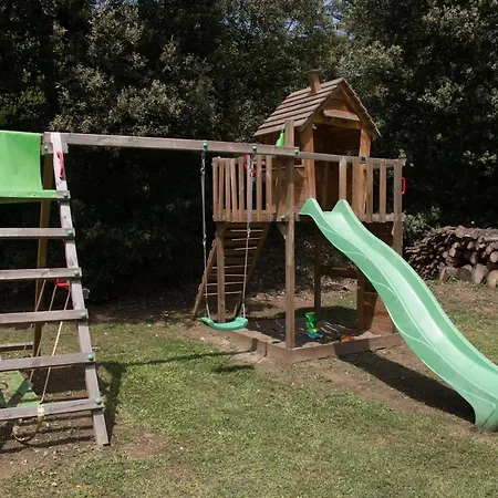 Brucina - Private With Shared Pool *