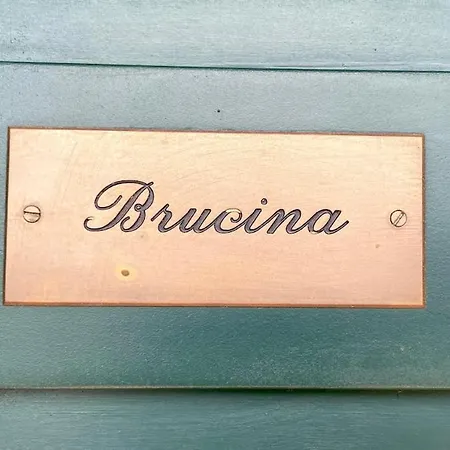 Ferienhaus Brucina - Private With Shared Pool